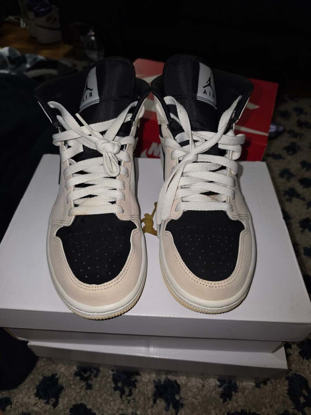 Air Jordan 1 Mid "Barely Orange" or the "Guava Ice" size 8.5